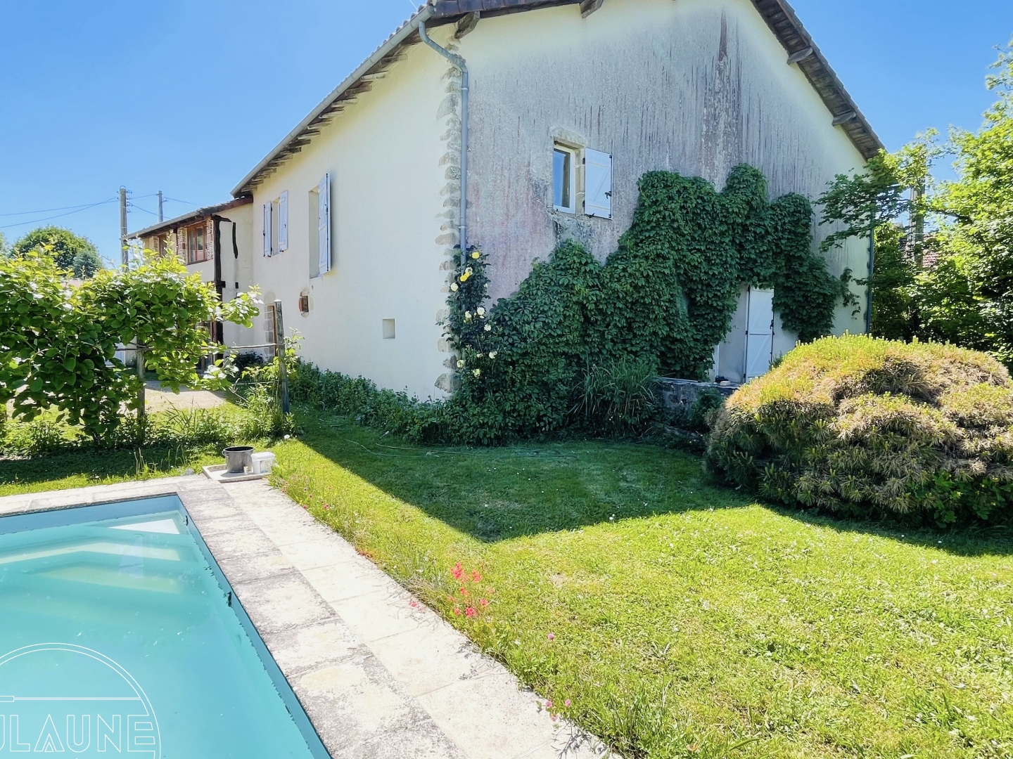 Maison à vendre - 7 pièces - 253m2 - Le Vigen (87110)