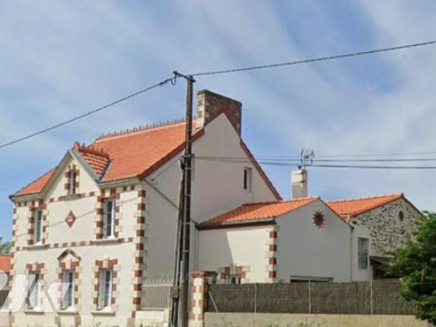 Maison 6 pièces 242 m²