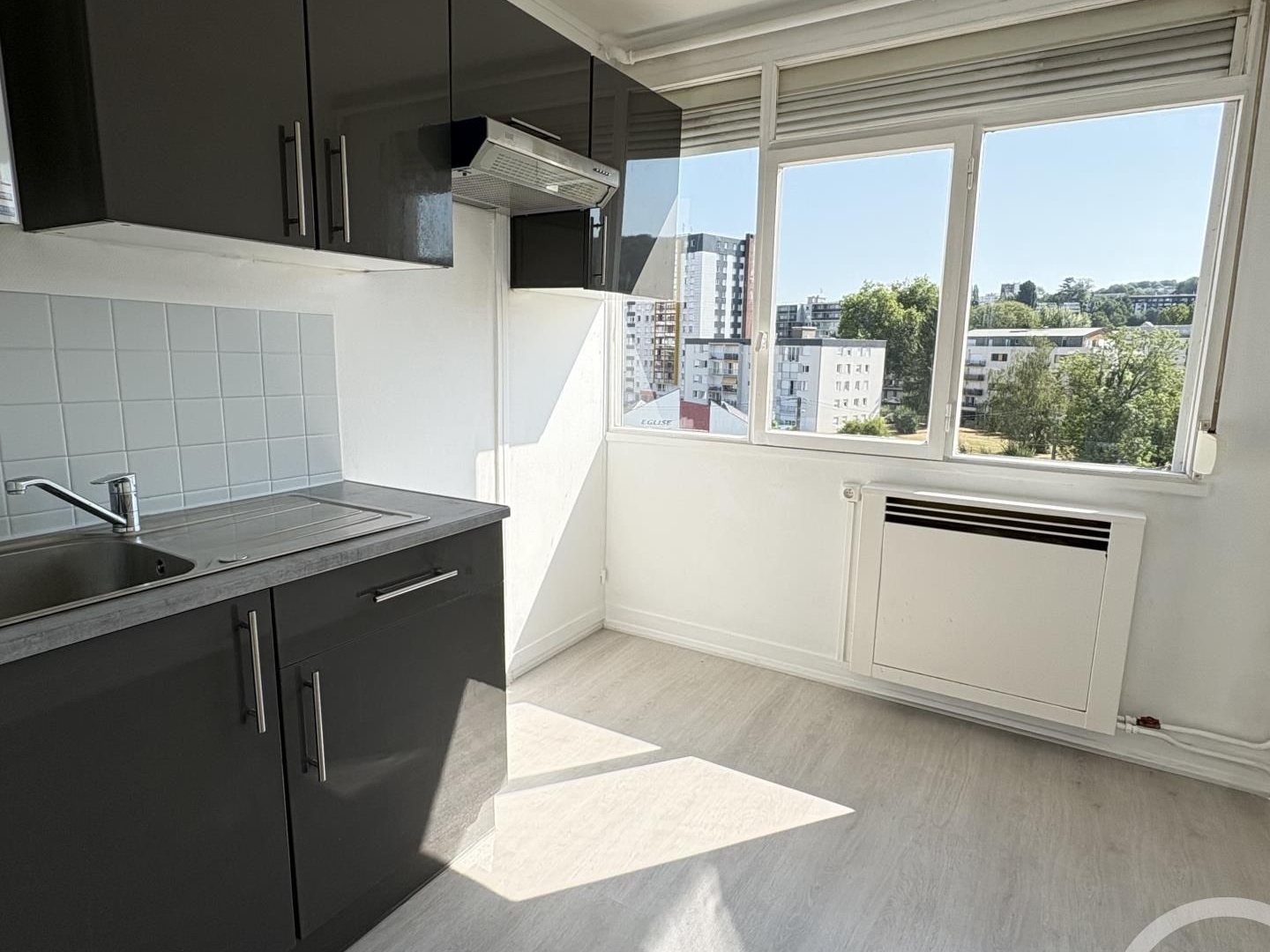 Appartement à vendre - 3 pièces - 68m2 - Déville-Lès-Rouen (76250)