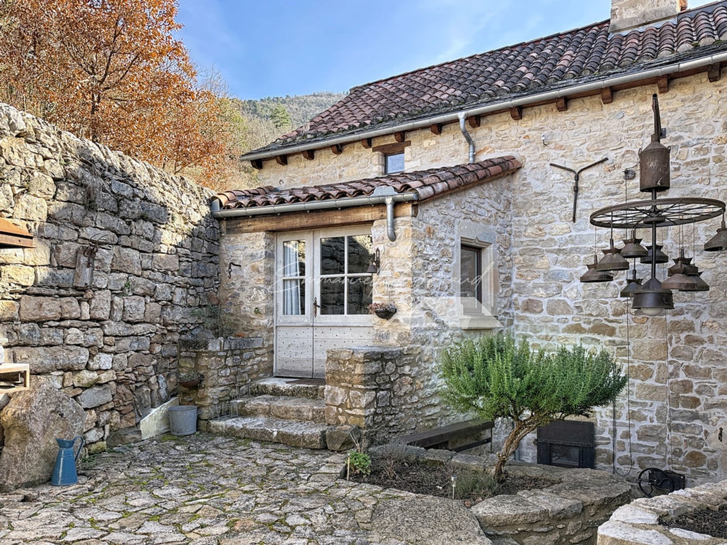 Maison en pierre rénovée avec vue vallée + gîte indépendant