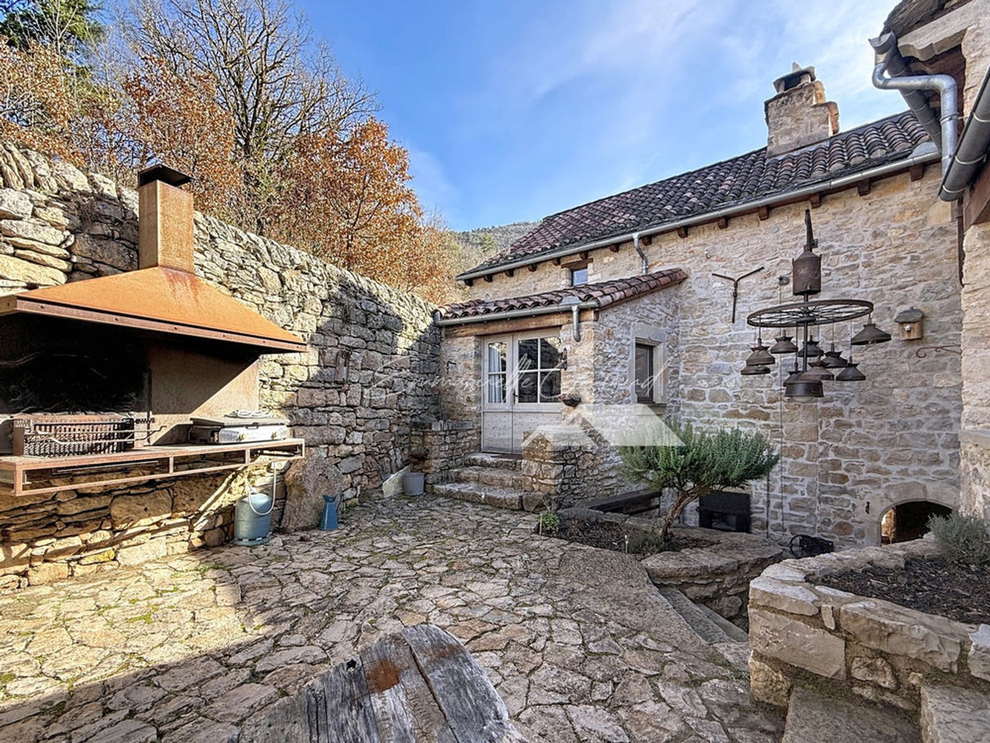 Maison à vendre - 7 pièces - 197m2 - Rivière-Sur-Tarn (12640)