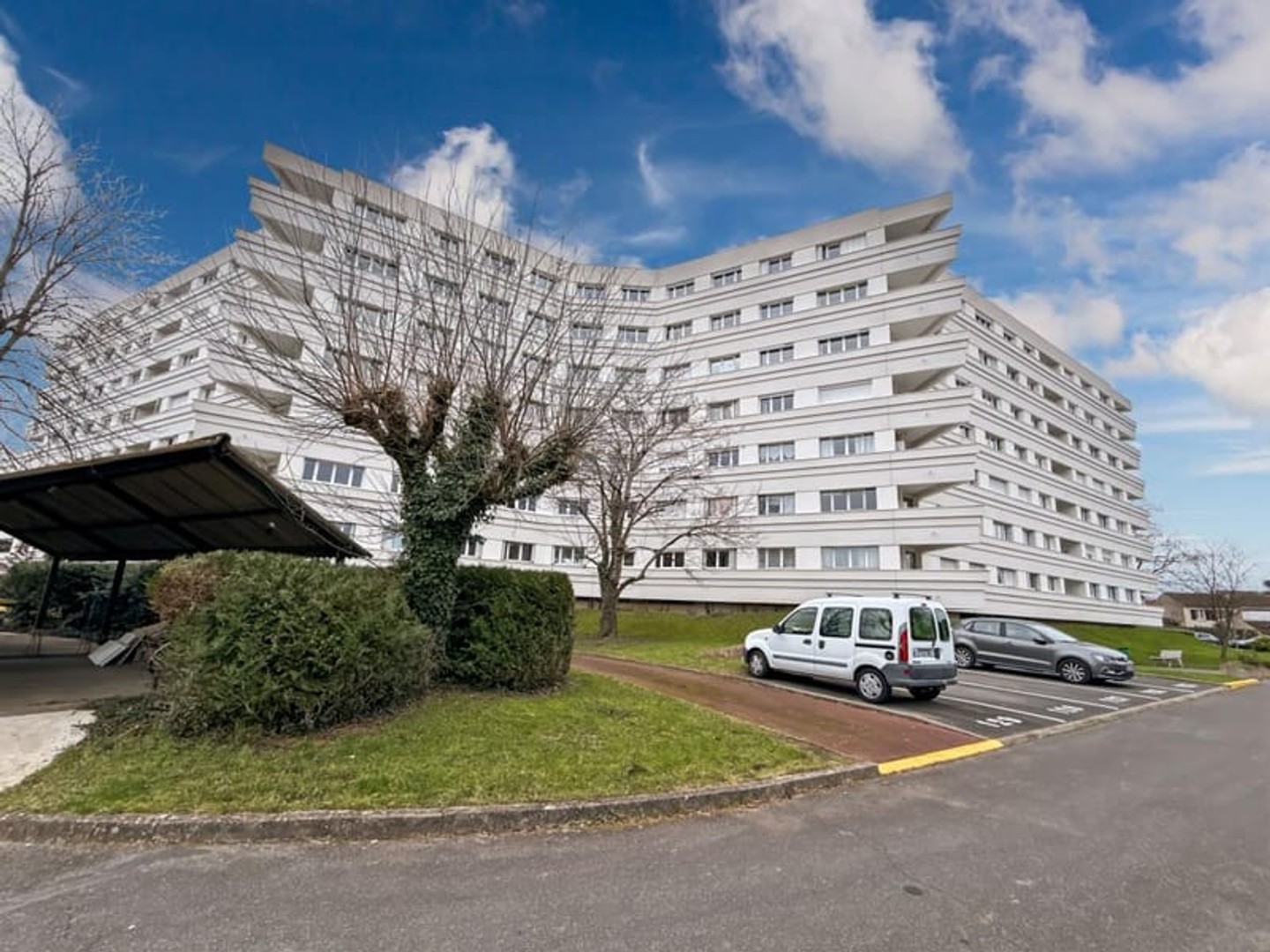 Olivet Val, F1 meublé en très bon état