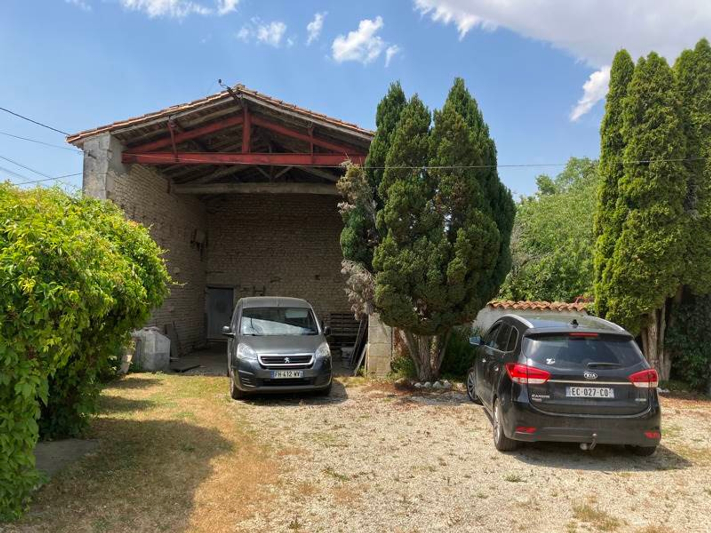 Maison à vendre - 13 pièces - 215m2 - Essouvert (17400)