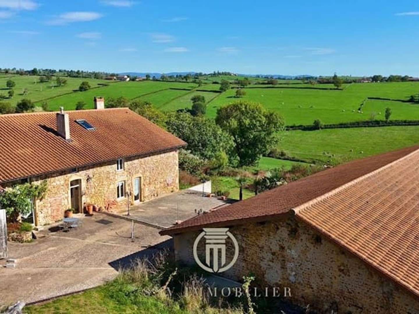 Maison 8 pièces 301 m²