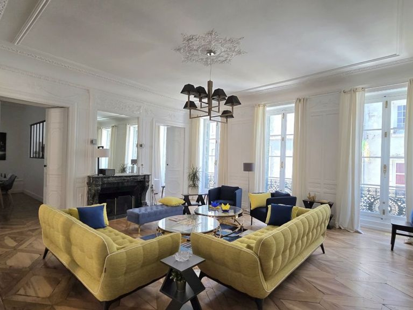 Appartement à vendre - 7 pièces - 172m2 - Chalon-Sur-Saône (71100)