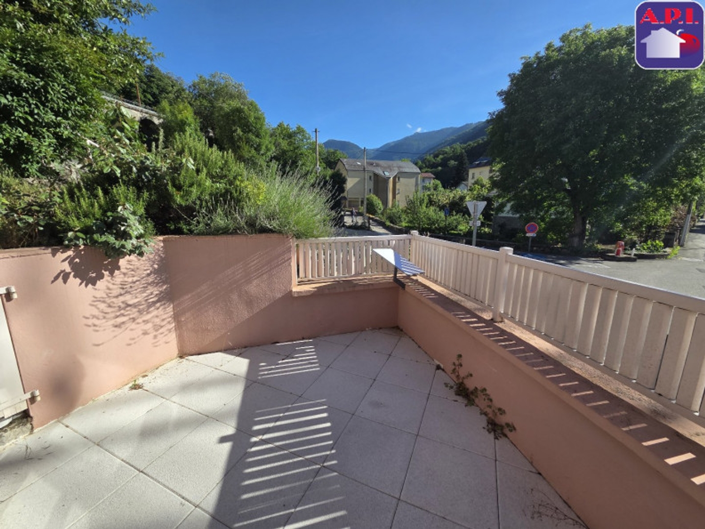 Appartement à vendre - 4 pièces - 97m2 - Ax-Les-Thermes (09110)