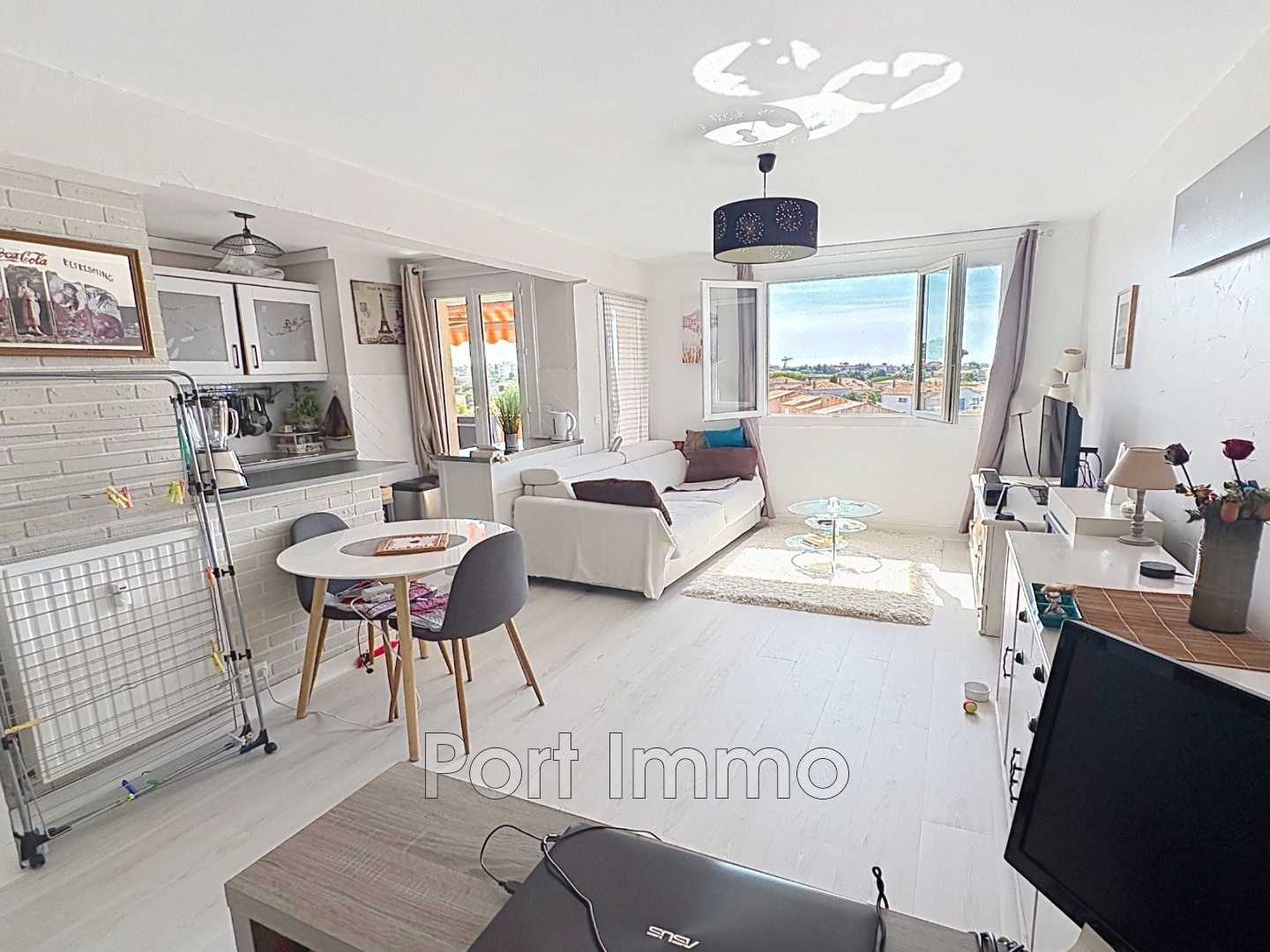 Appartement à vendre - 2 pièces - 49m2 - Cagnes-Sur-Mer (06800)