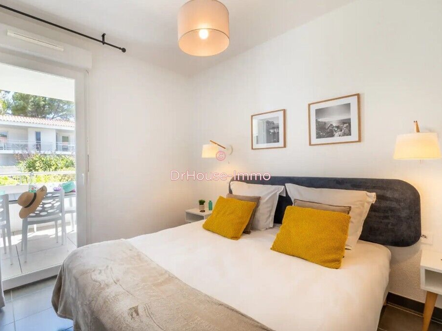 Appartement à vendre - 2 pièces - 33m2 - Saint-Mandrier-Su... (83430)