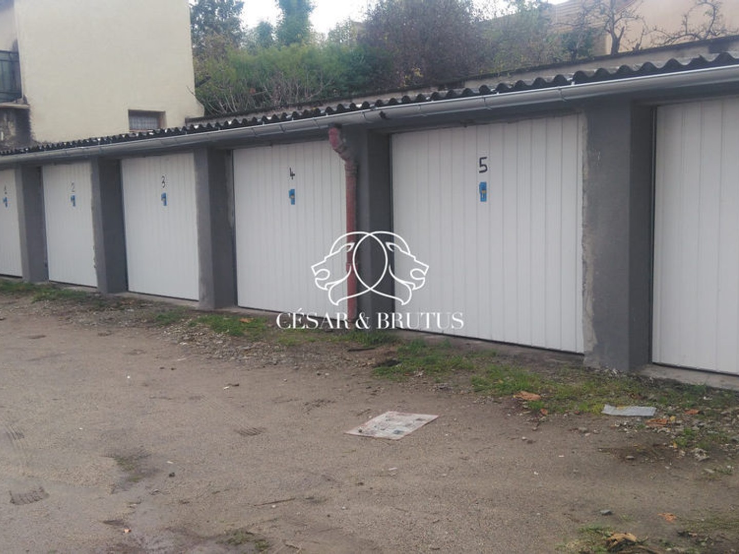 Lot de 7 garages