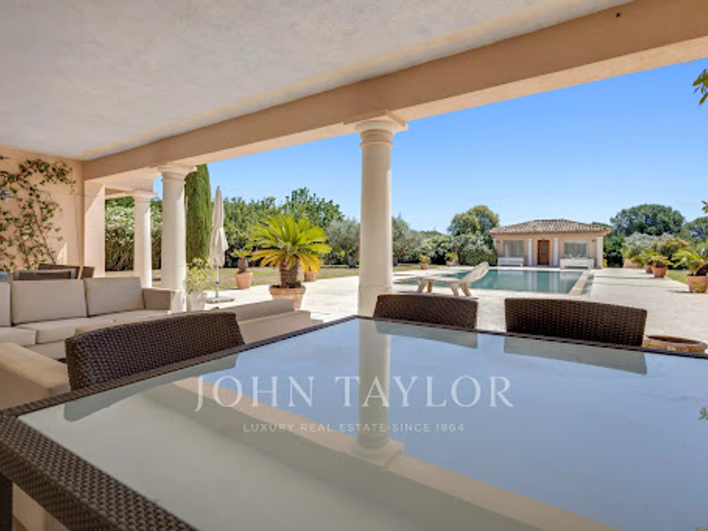 Maison à vendre - 10 pièces - 400m2 - Grimaud (83310)