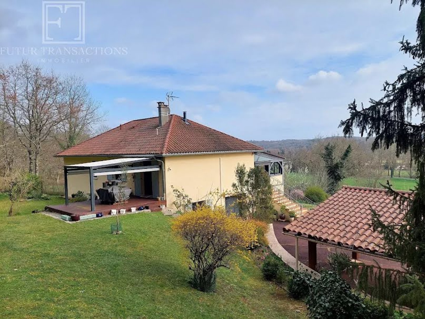 Maison à vendre - 9 pièces - 207m2 - Brantôme En Périgord (24310)