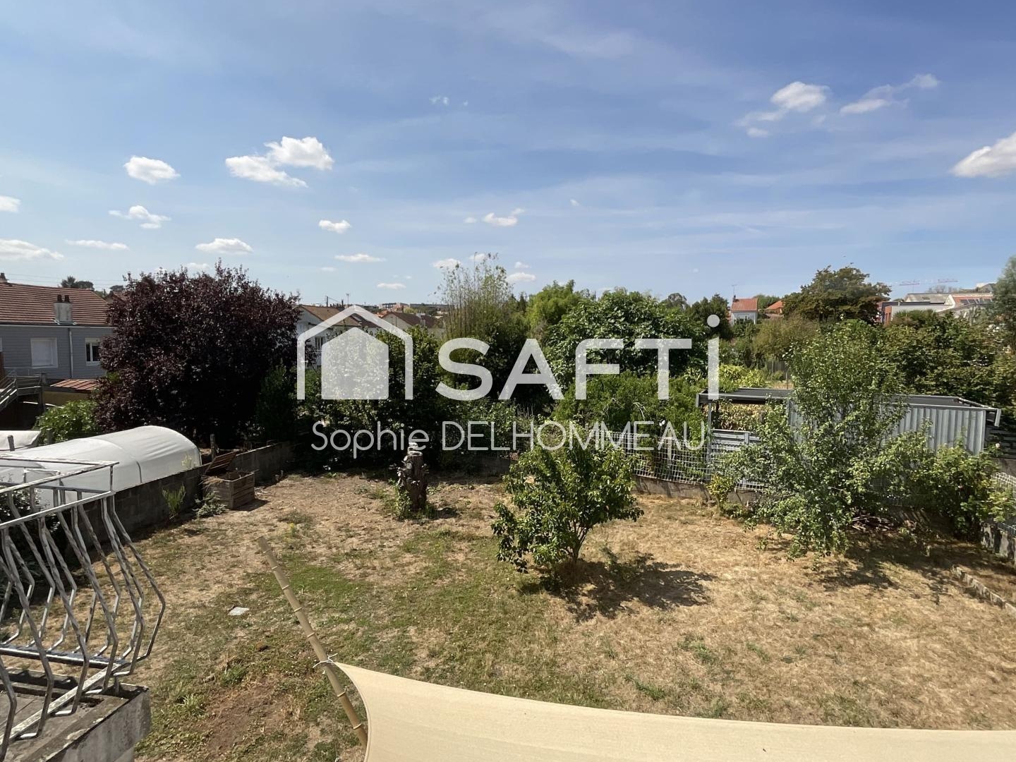 Maison à vendre - 11 pièces - 195m2 - La Roche-Sur-Yon (85000)
