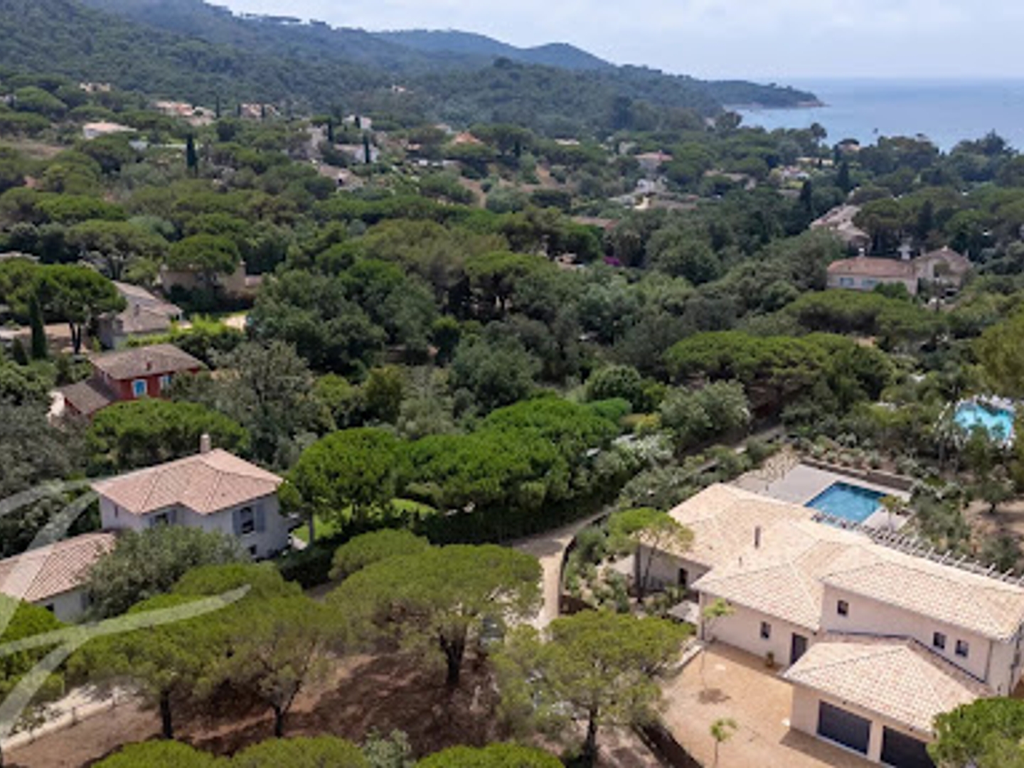 Maison à vendre - 8 pièces - 247m2 - La Croix-Valmer (83420)