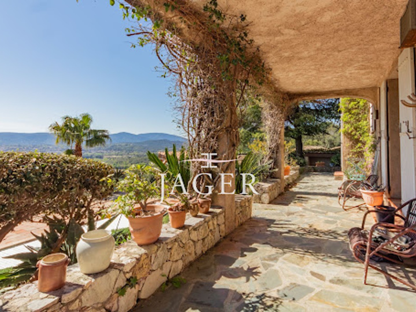 Maison à vendre - 160m2 - Grimaud (83310)