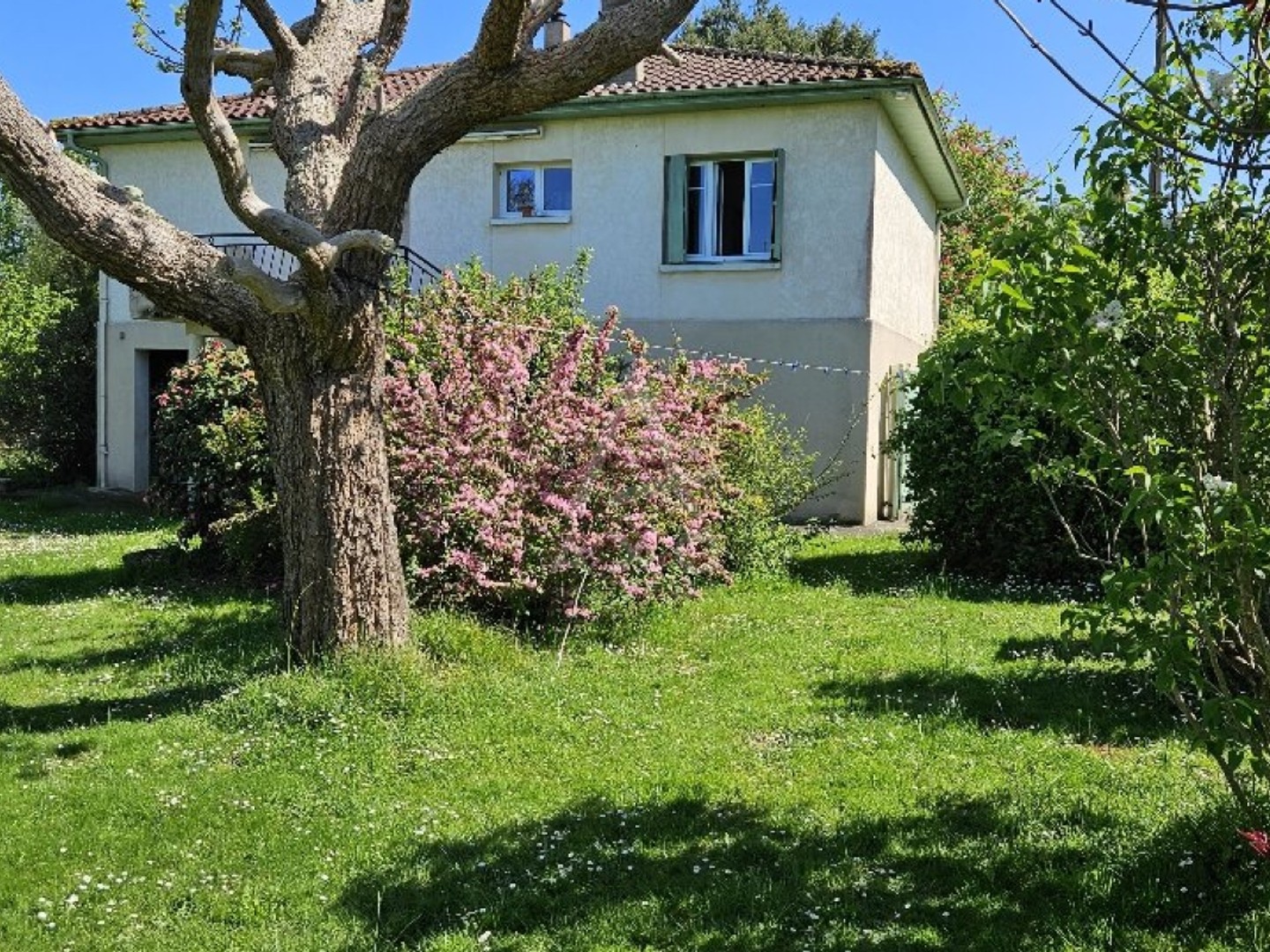 Rare ensemble immobilier à 2 kms du centre-ville d'Eauze