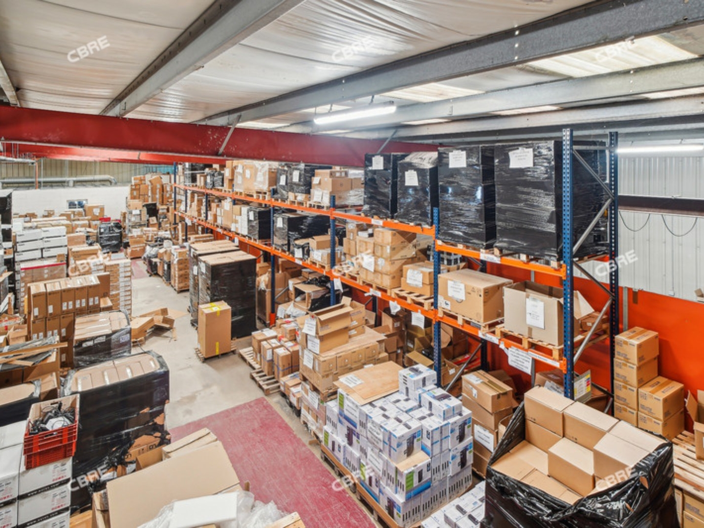 Locaux à vendre - 1400m2 - Nozay (91620)