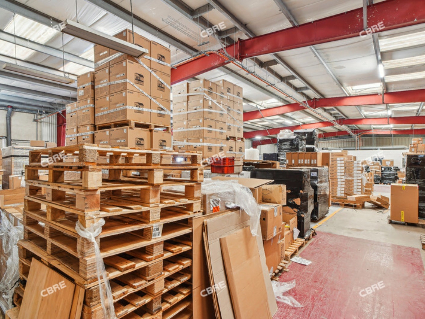 Locaux à vendre - 1400m2 - Nozay (91620)
