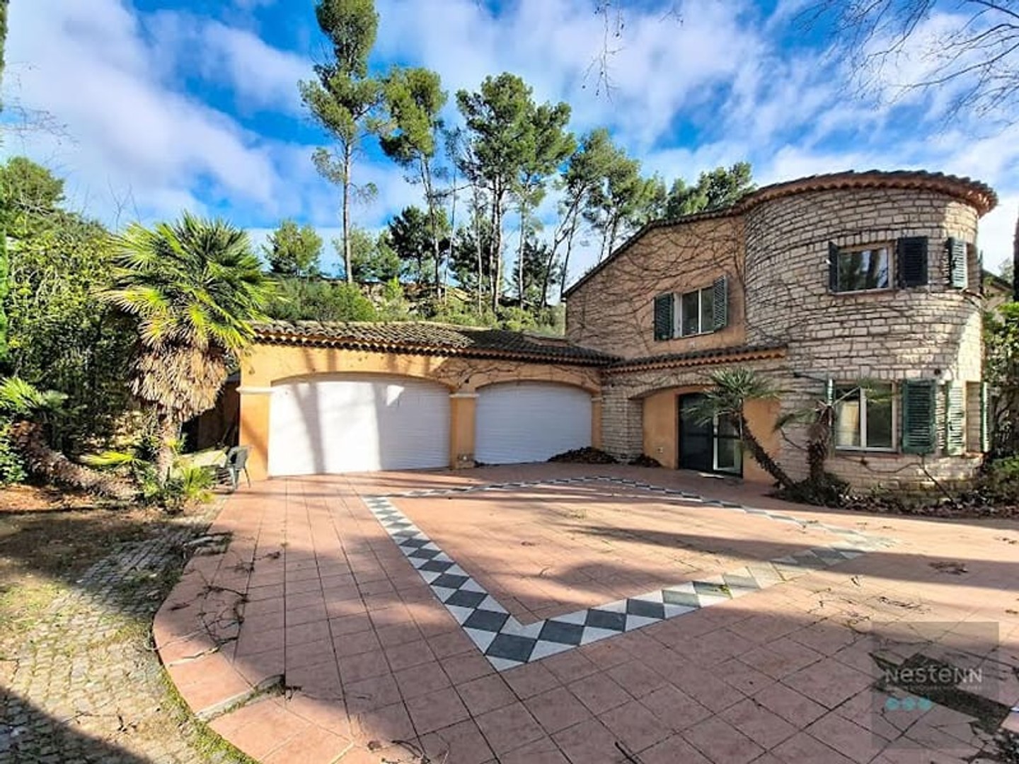 Bureaux à vendre - 27 pièces - 811m2 - Sanary-Sur-Mer (83110)