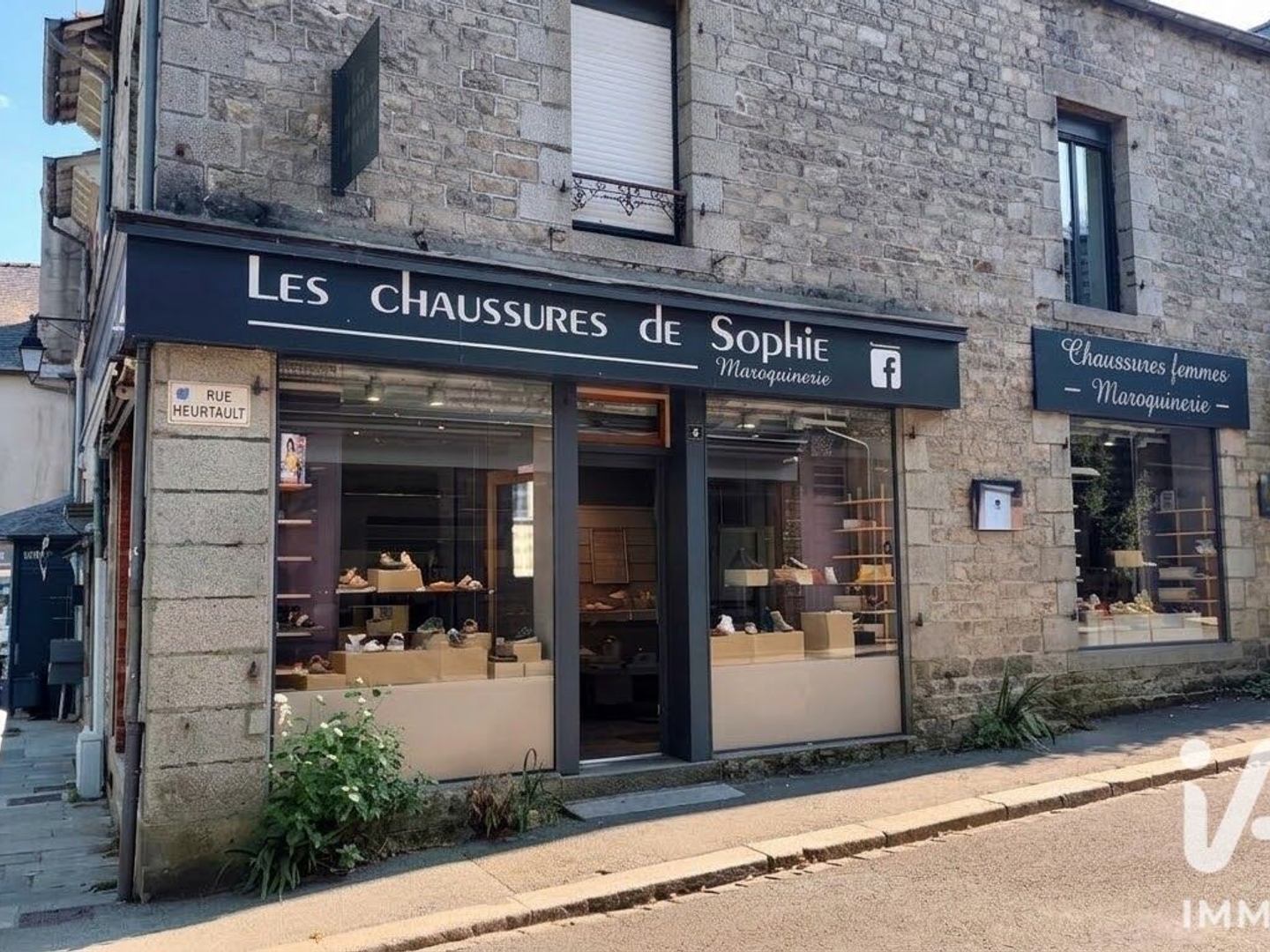 Vente Chaussure, Cuir 76 m²