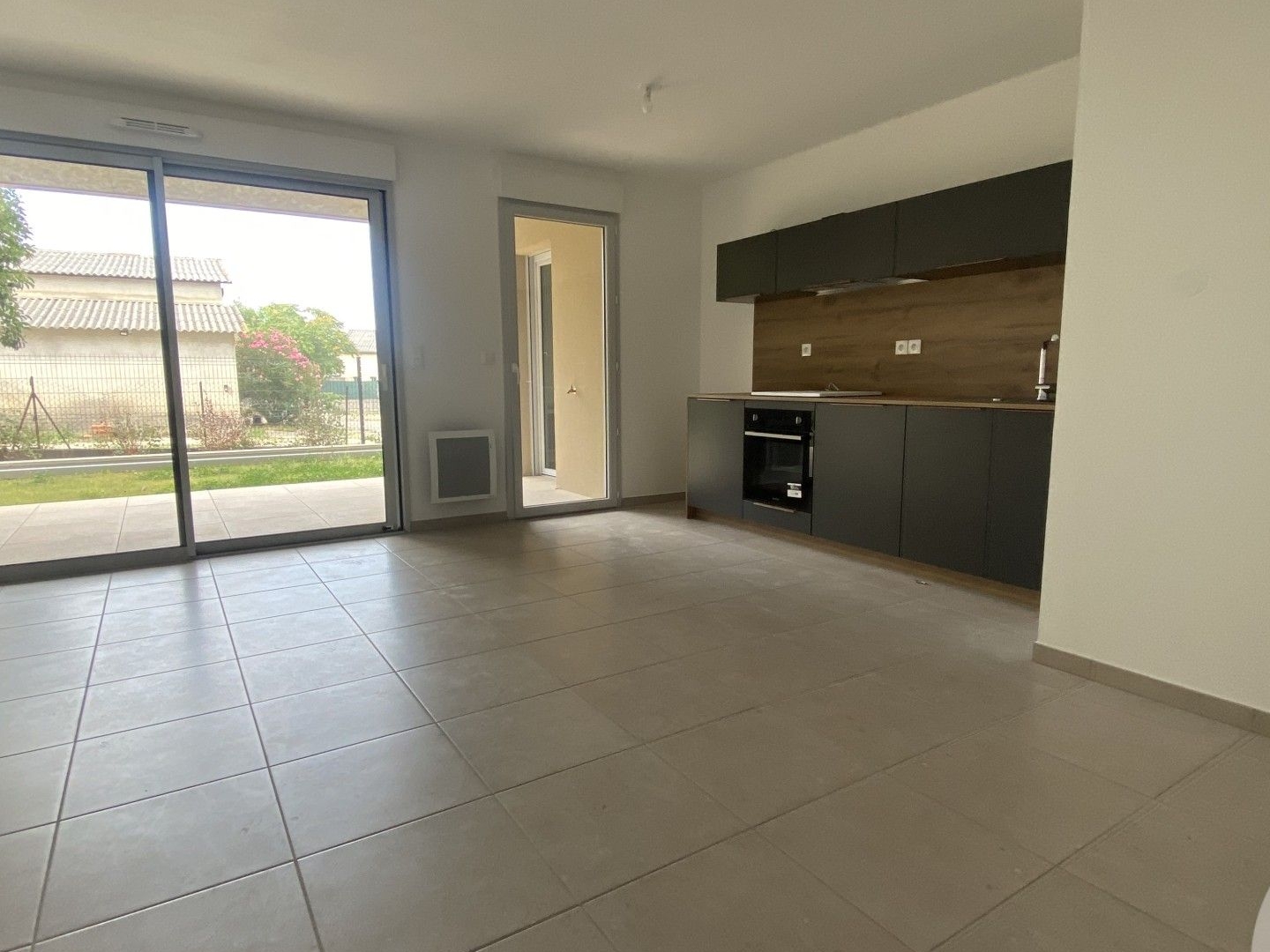 Appartement à vendre - 3 pièces - 70m2 - Clermont-L'hérault (34800)