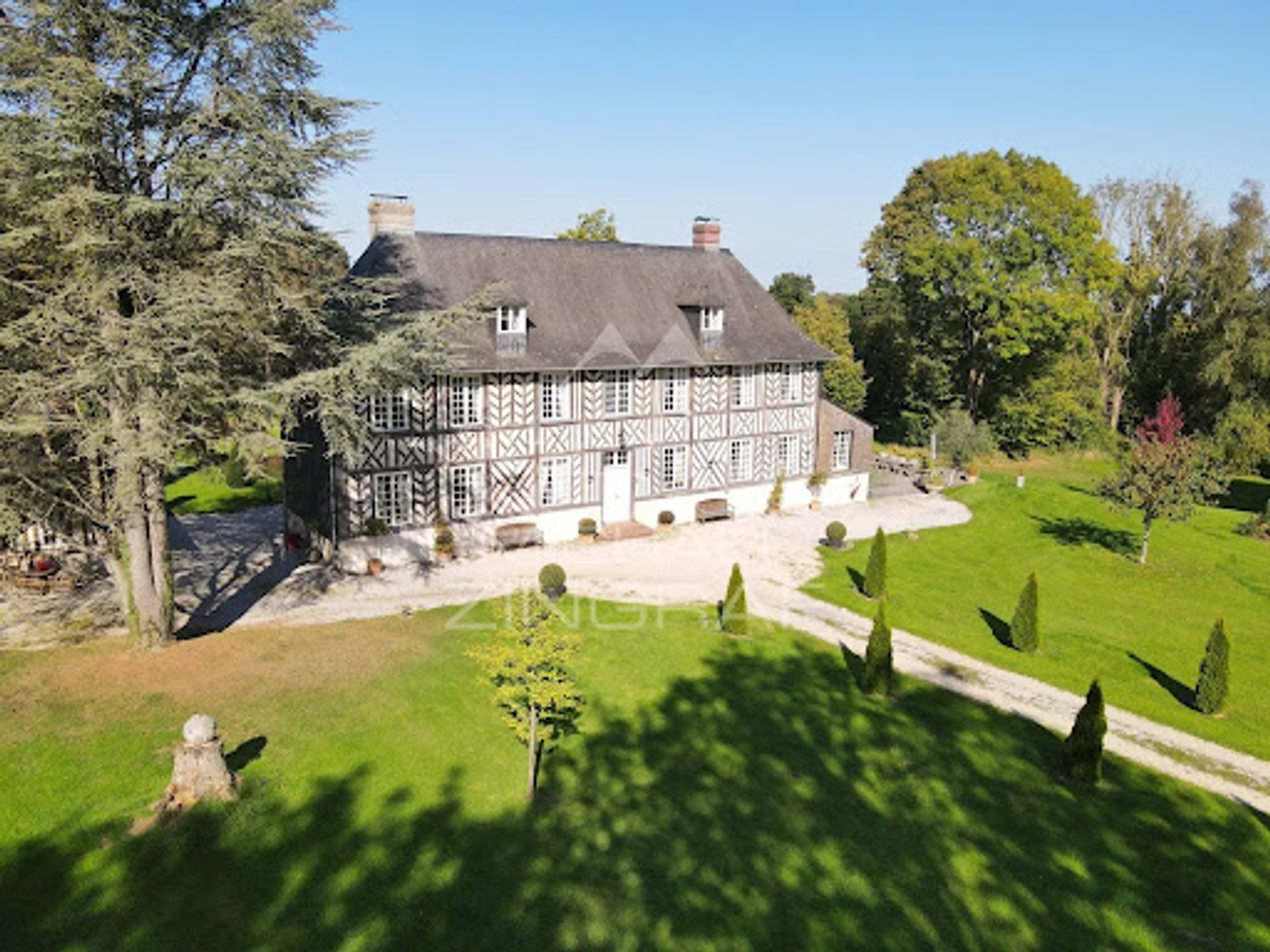 Propriété 20 pièces 570 m²