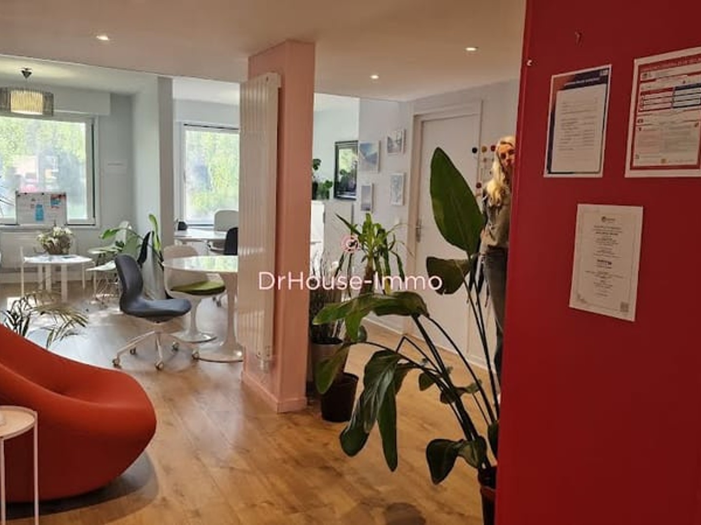 Local 5 pièces 152 m²