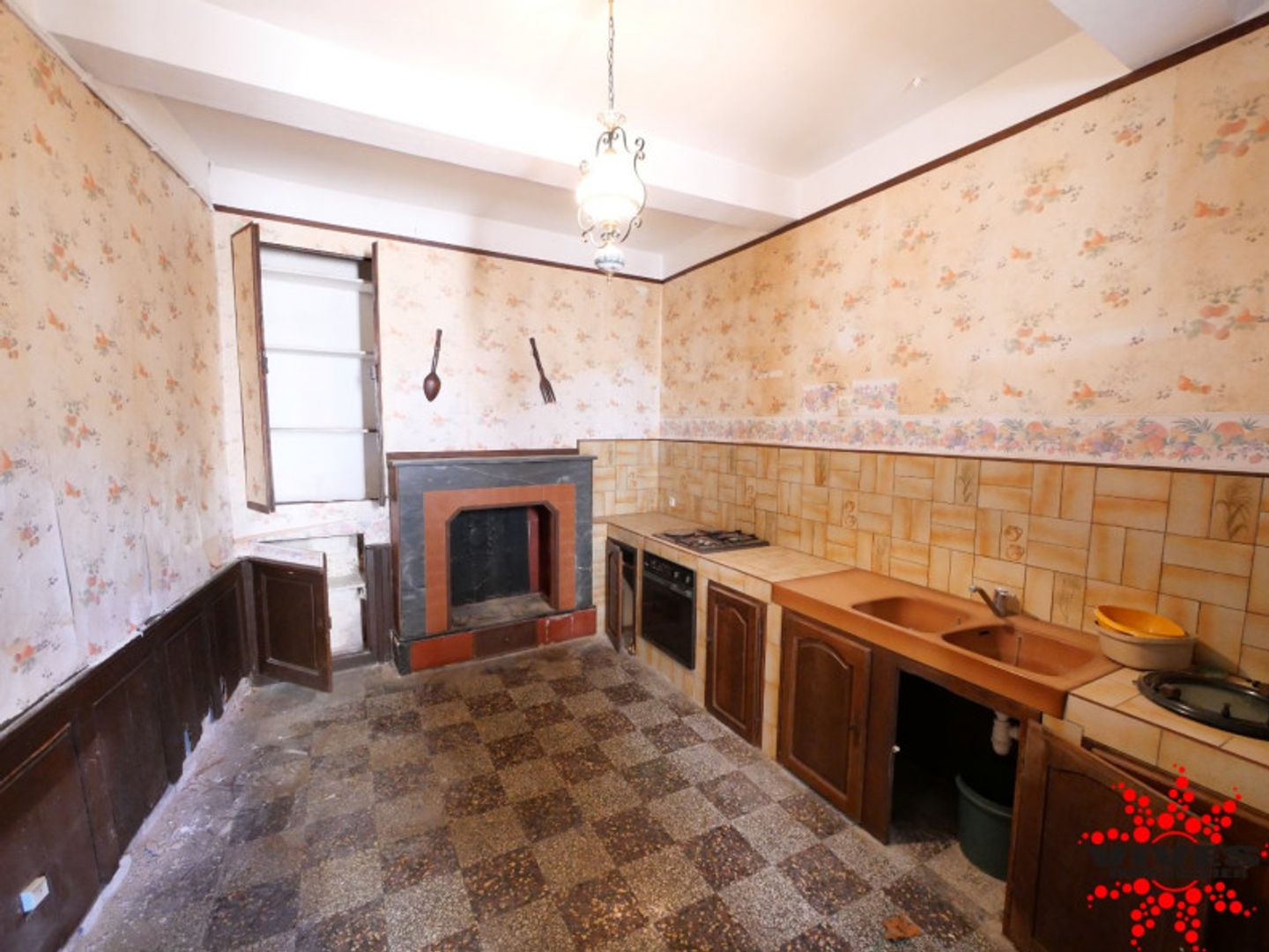Maison à vendre - 6 pièces - 183m2 - Creissan (34370)