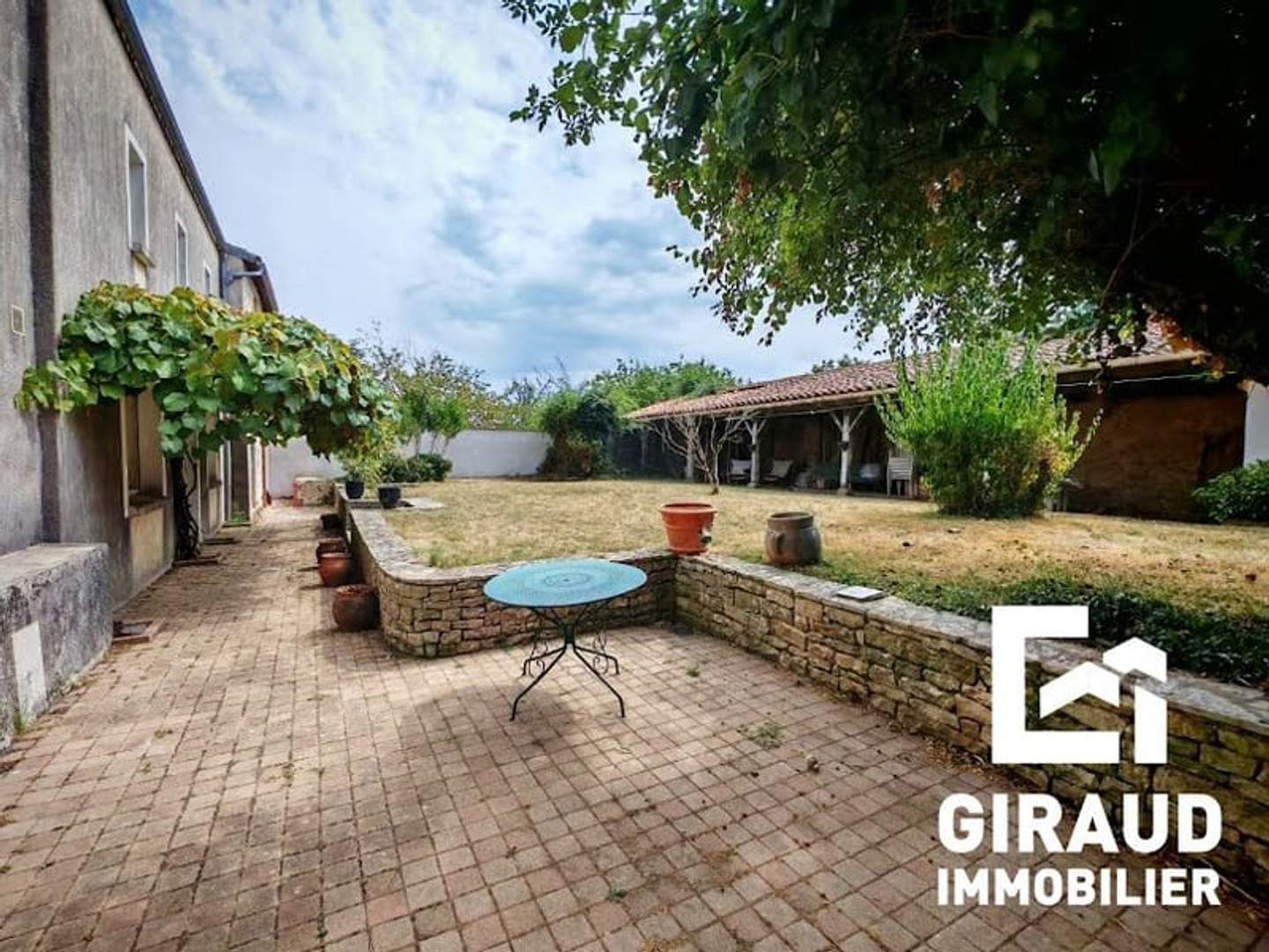 Maison à vendre - 11 pièces - 312m2 - Thouarsais-Bouild... (85410)