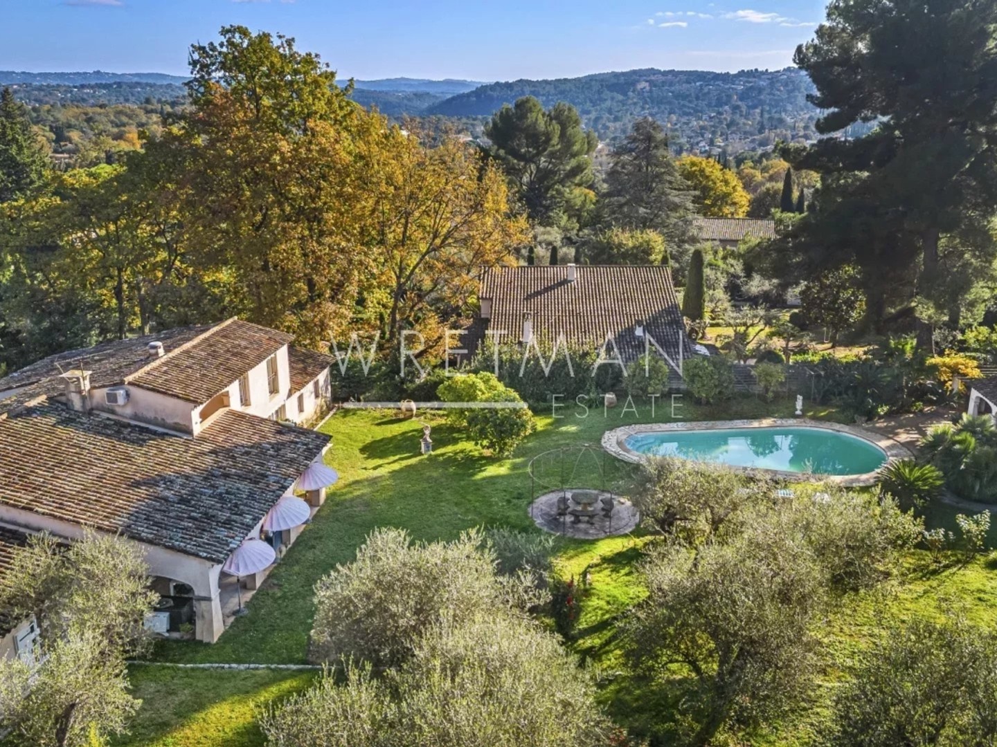 Villa d'architecte avec piscine - Spéracèdes