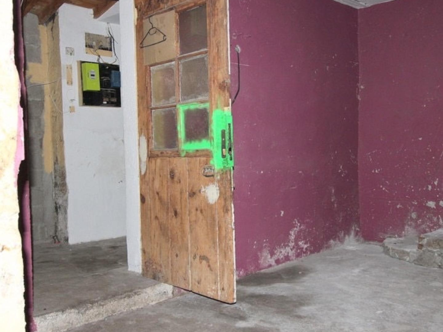 Parking / garage / box à vendre - 100m2 - Le Chambon-Feuger... (42500)