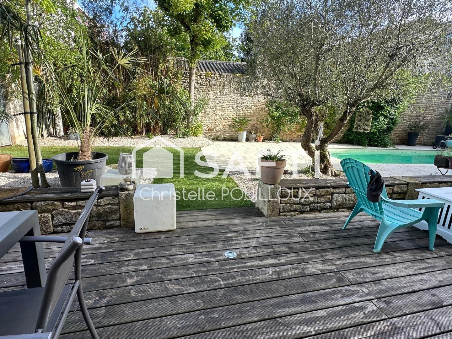 Appartement à vendre - 8 pièces - 260m2 - Niort (79000)