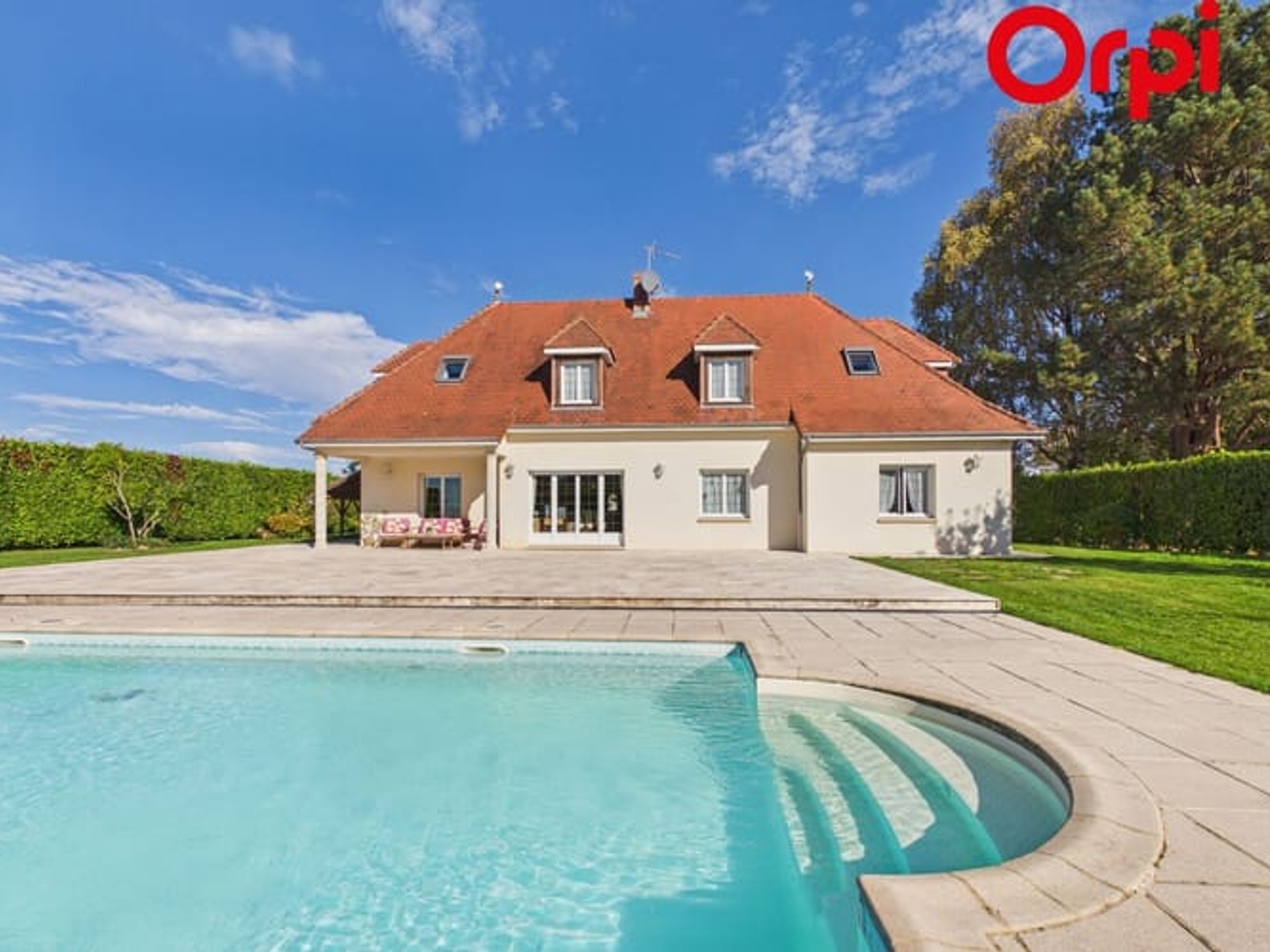 Maison à vendre - 11 pièces - 375m2 - Bernay (27300)