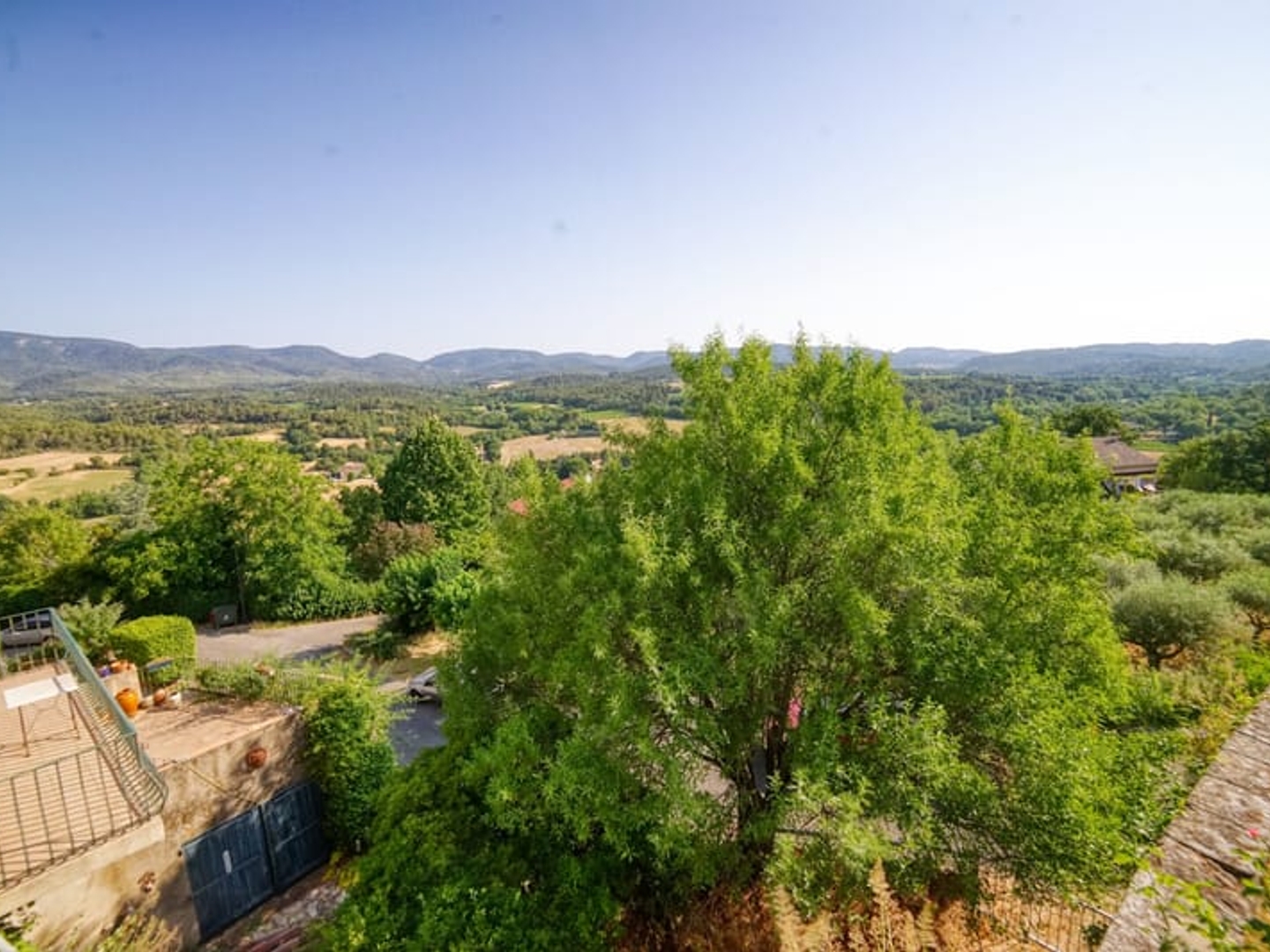 Maison à vendre - 6 pièces - 85m2 - Grambois (84240)