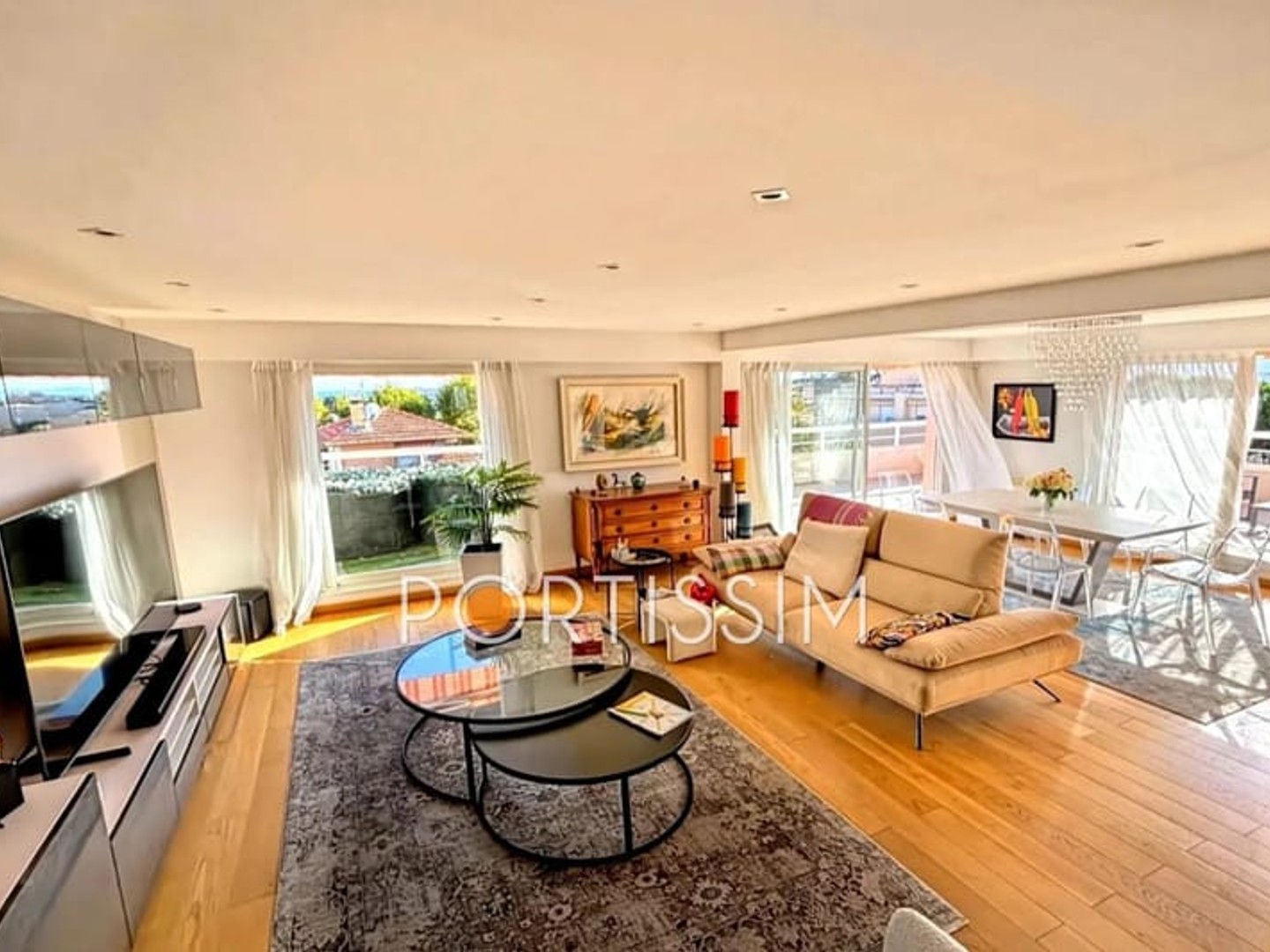 Cagnes-Sur-Mer / appartement 3/4 pièces / terrasse / stationne