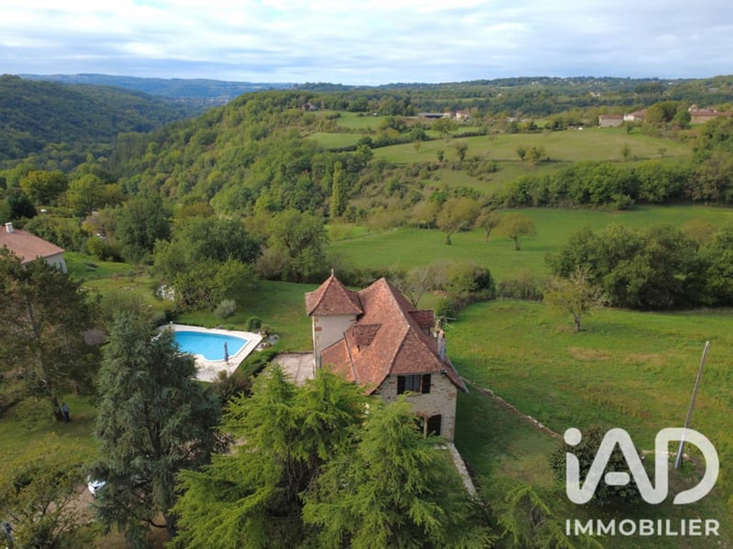 Maison à vendre - 7 pièces - 110m2 - Saint-Félix (46100)