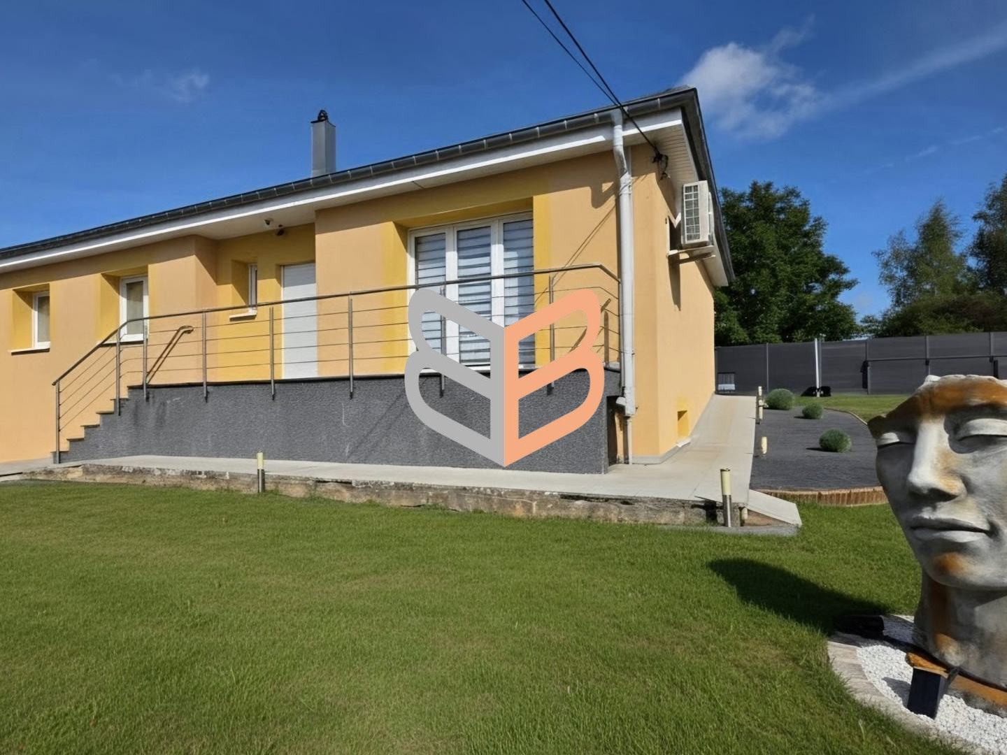 Maison de plain pied sur sous-sol à TIERCELET