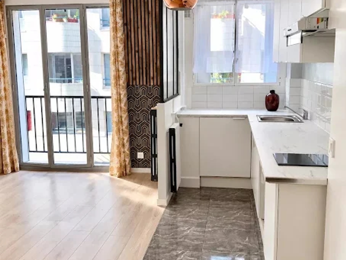 Appartement à vendre - 2 pièces - 37m2 - Paris 18e (75018)