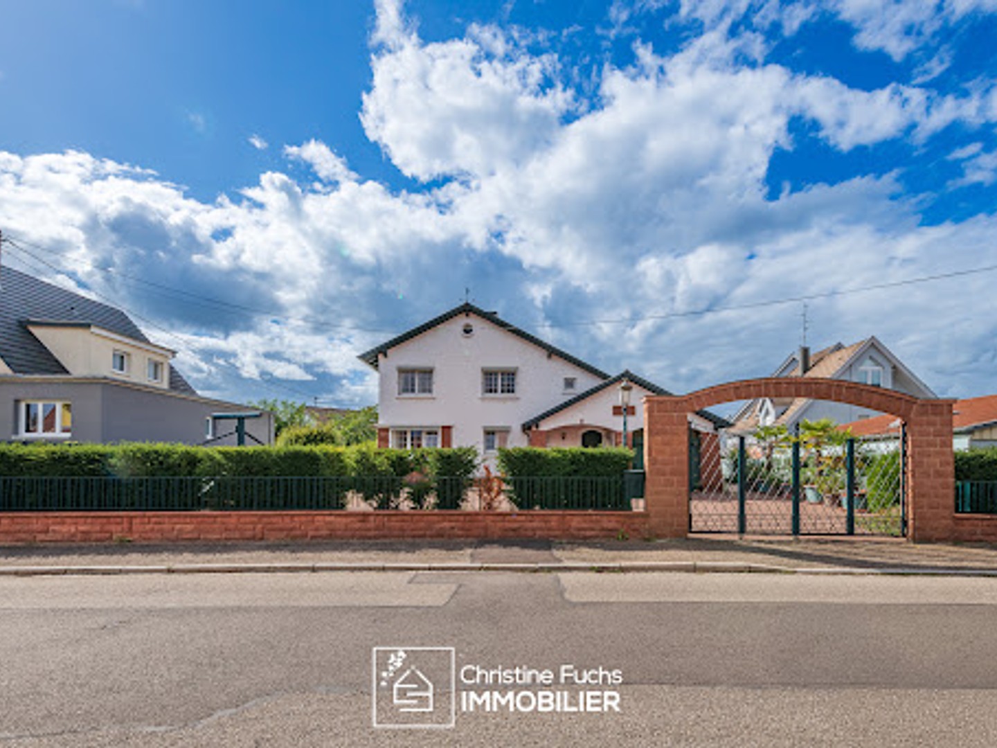 Maison 7 pièces 235 m²