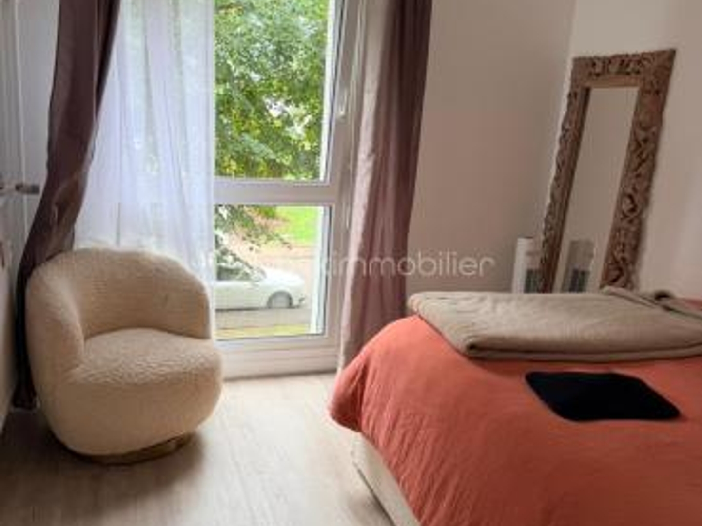 COUP DE COEUR SUPERBE APPARTEMENT DE 80 M² ENTIÈREMENT RÉNOVÉ ?