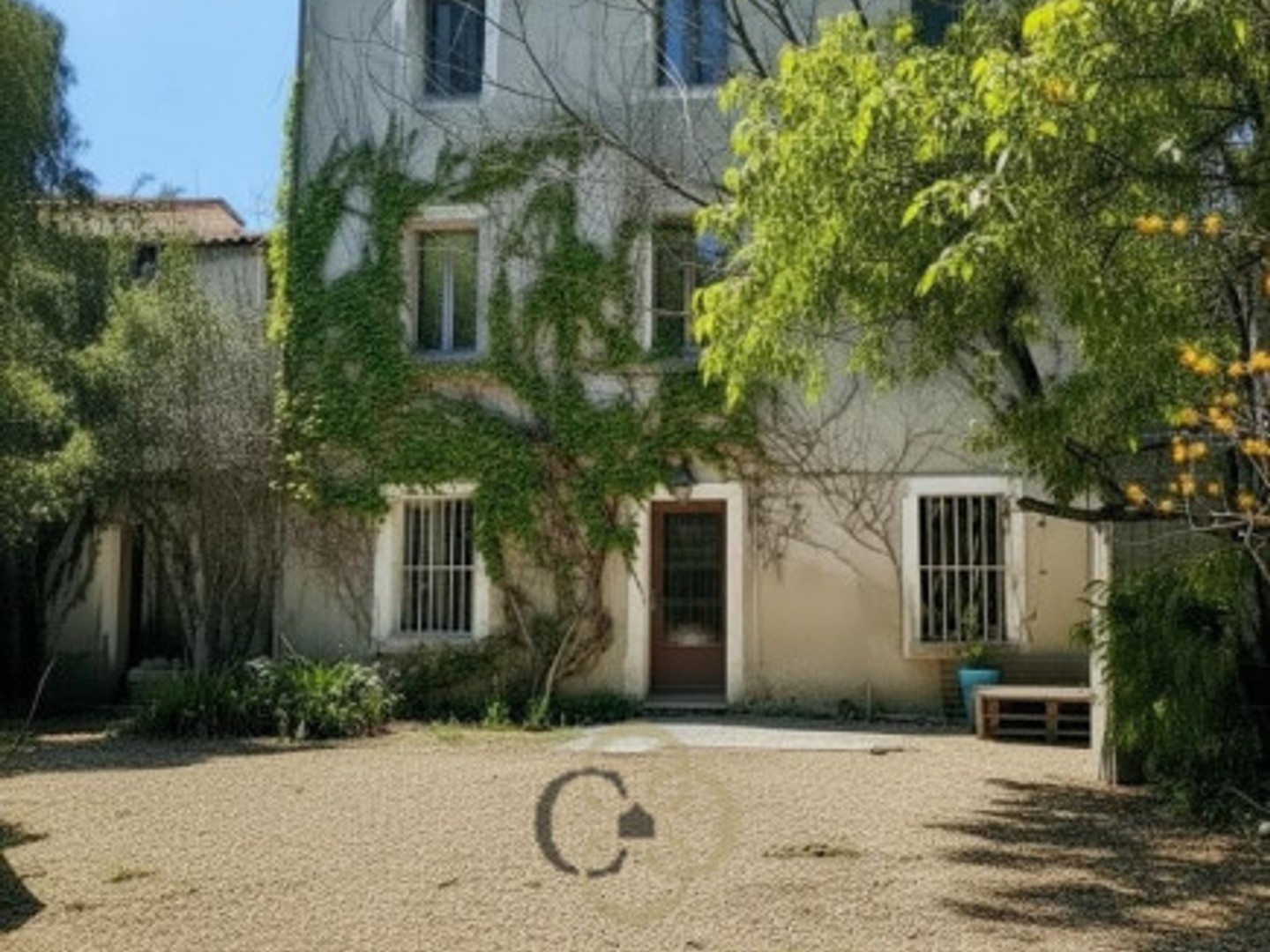 Maison 13 pièces 355 m²