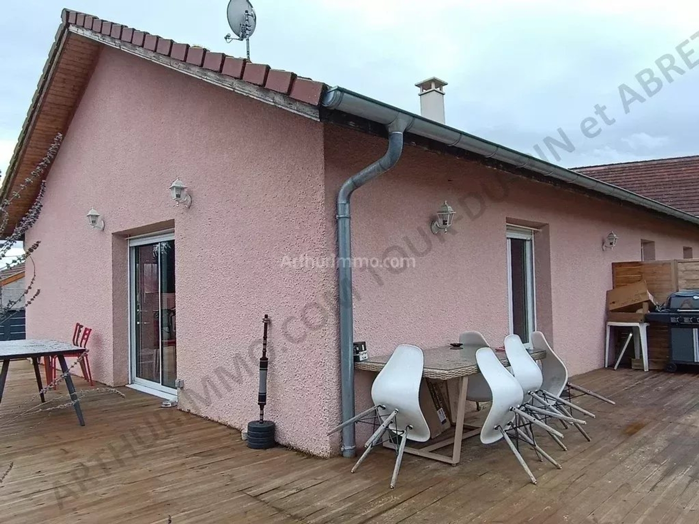 Maison à vendre - 5 pièces - 89m2 - La Tour-Du-Pin (38110)
