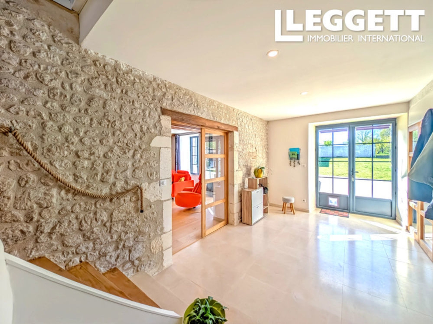 Maison à vendre - 7 pièces - 240m2 - Challignac (16300)