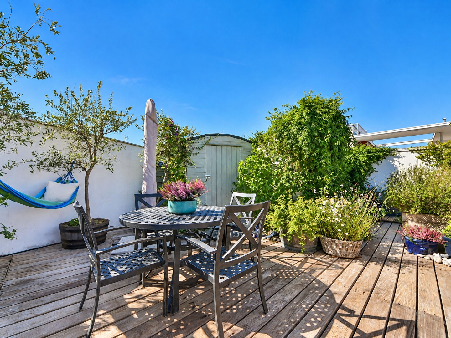 Duplex en dernier étage avec jardin paysager