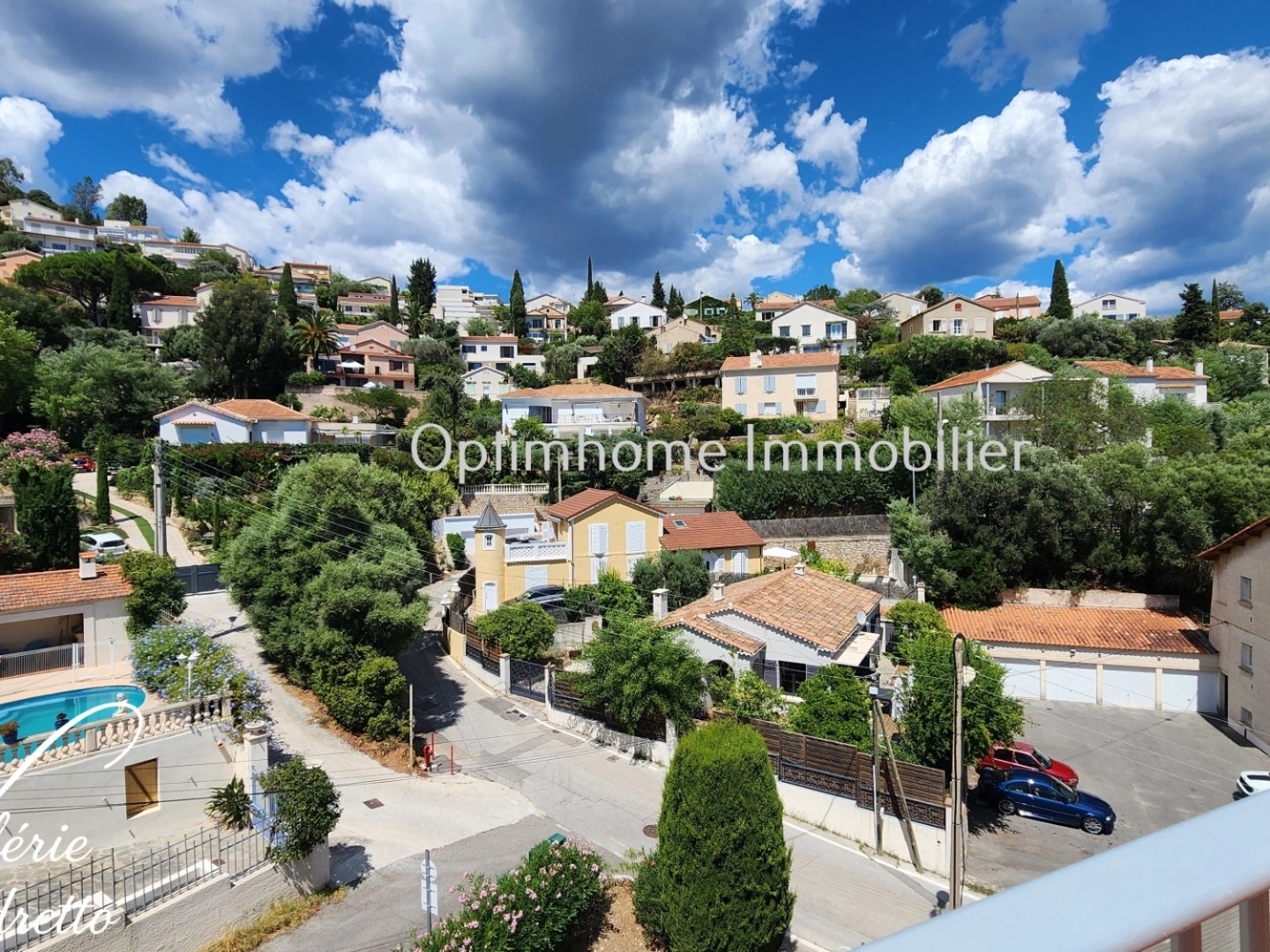 Appartement à vendre - 3 pièces - 72m2 - Hyères (83400)