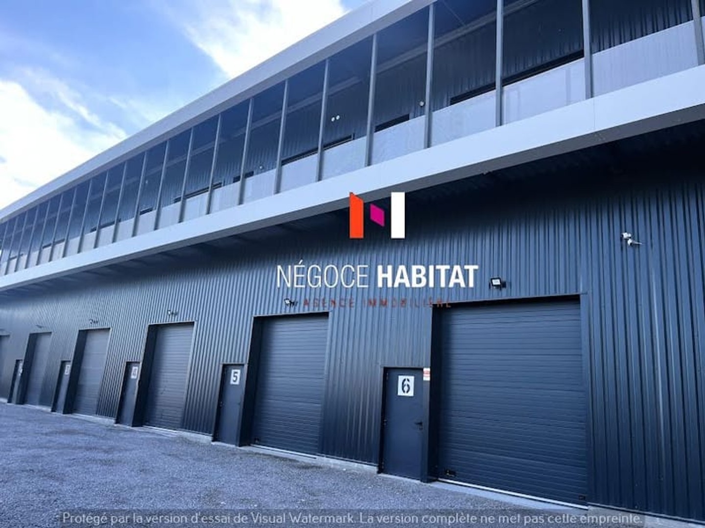 Parking/Garage/Box 70 m²