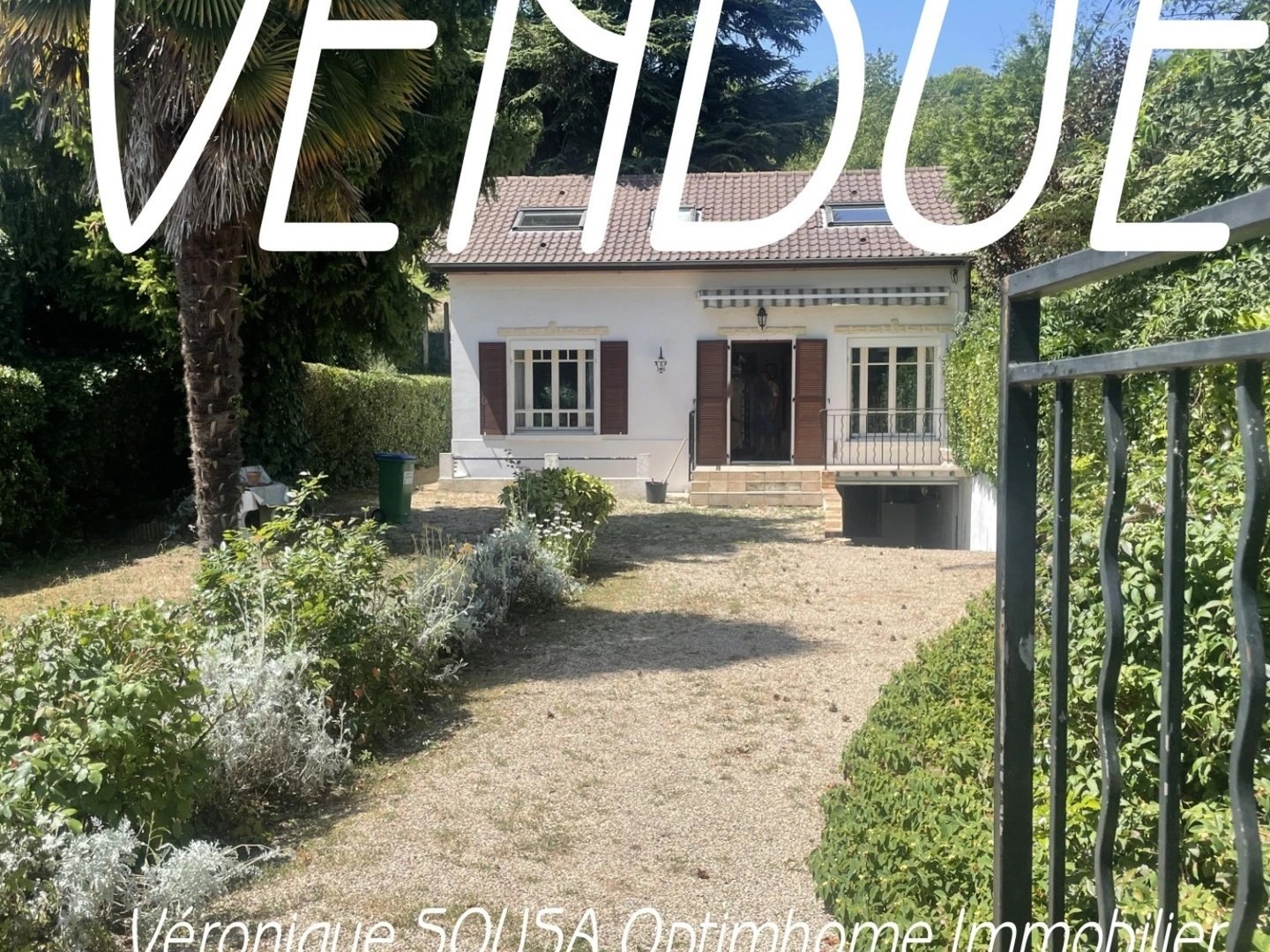 CHARMANTE MAISON A RENOVER avec un fort potentiel