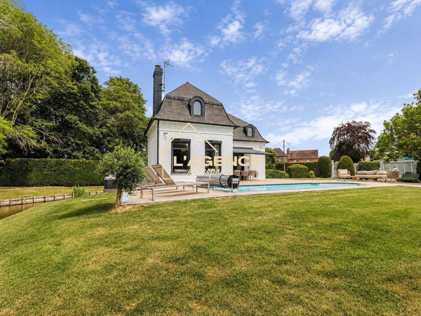 Maison à vendre - 6 pièces - 132m2 - Arnèke (59285)