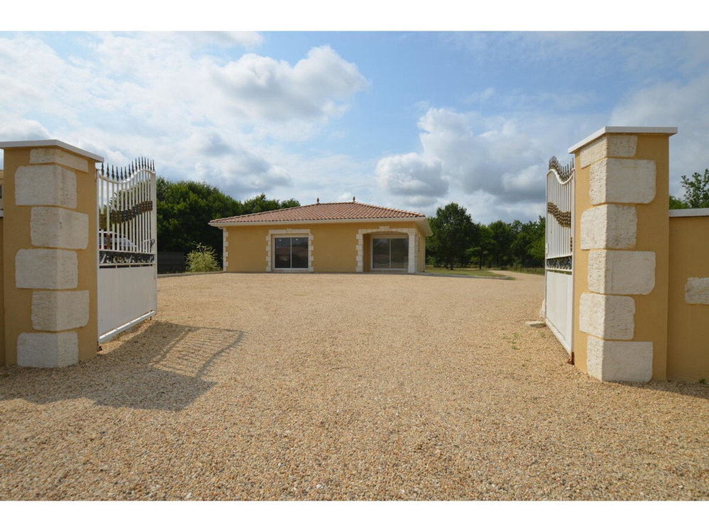 Maison F4