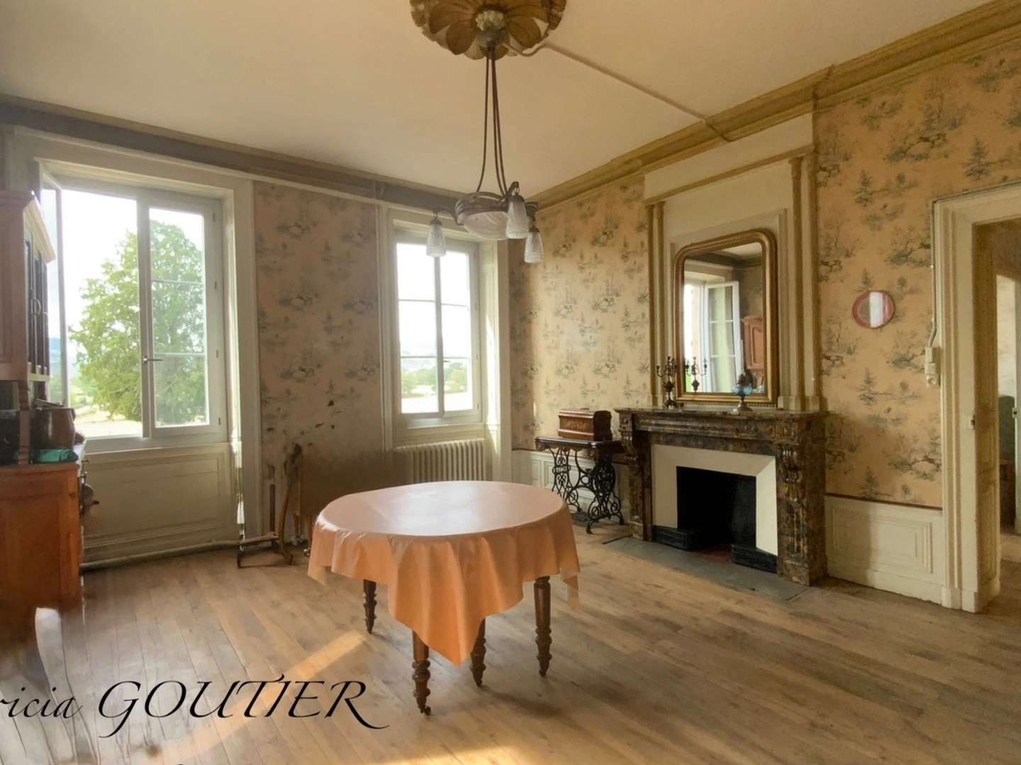 Maison à vendre - 10 pièces - 180m2 - Saint-Forgeux-Les... (42640)