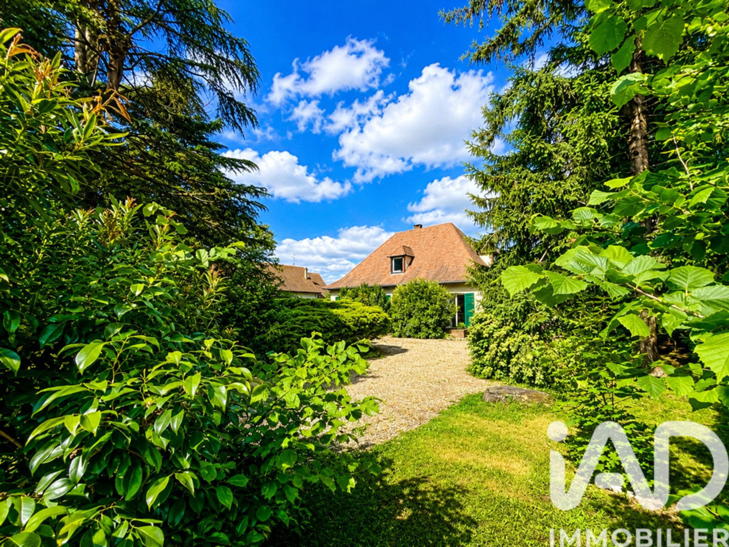 Maison à vendre - 6 pièces - 205m2 - Saint-Laurent-Des... (24100)